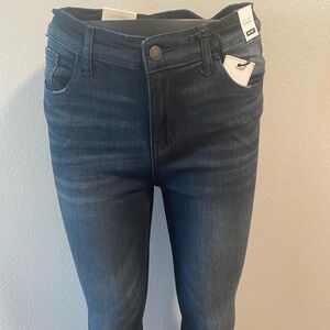 New with tags Judy Blues Skinny fit jeans.